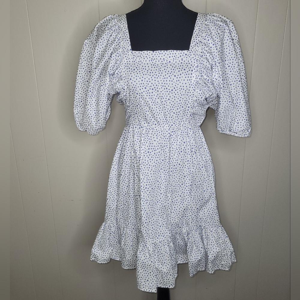 🔆 Gianni Bini white and blue dot print dress size small